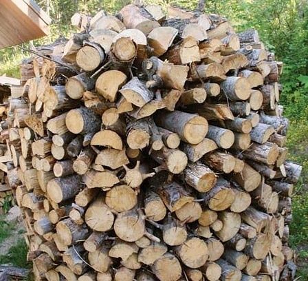 amish or shaker firewood stack