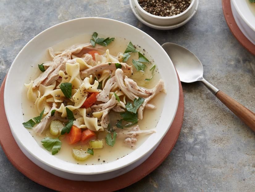 healthy crock pot slow cooker chicken noodle soup recipe