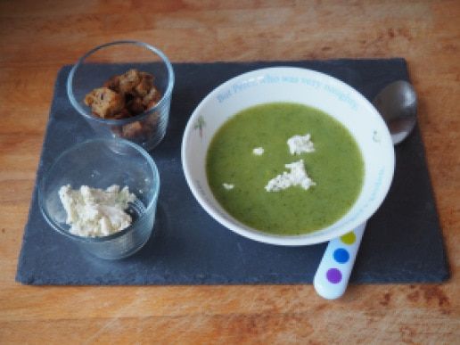 COURGETTE AND CHICORY SOUP