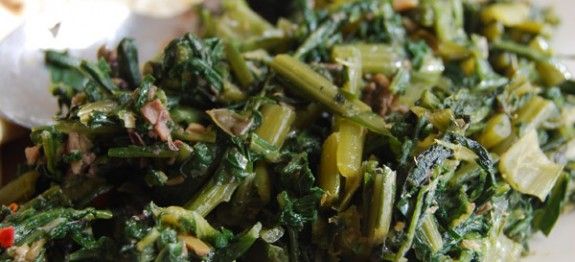 Stir-fry chicory with olive and anchovies
