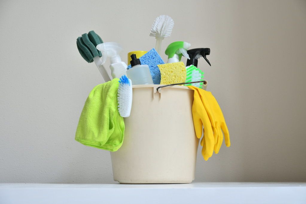 cleaning supplies bucket cleaners gloves sponges brushes