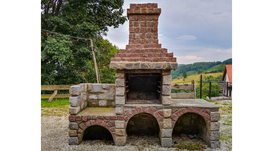 brick and stone outdoor grill