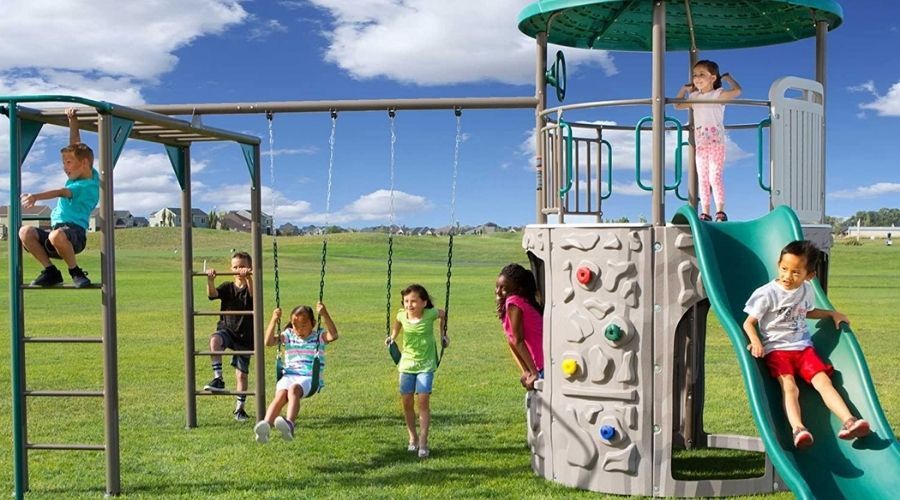 The Best Lifetime Swing and Playsets for Your Backyard