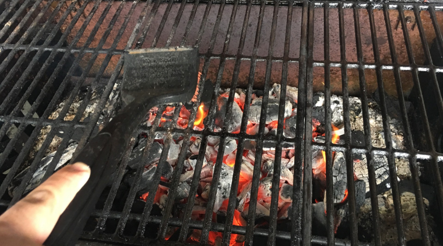 How to Keep Grill Grates Clean