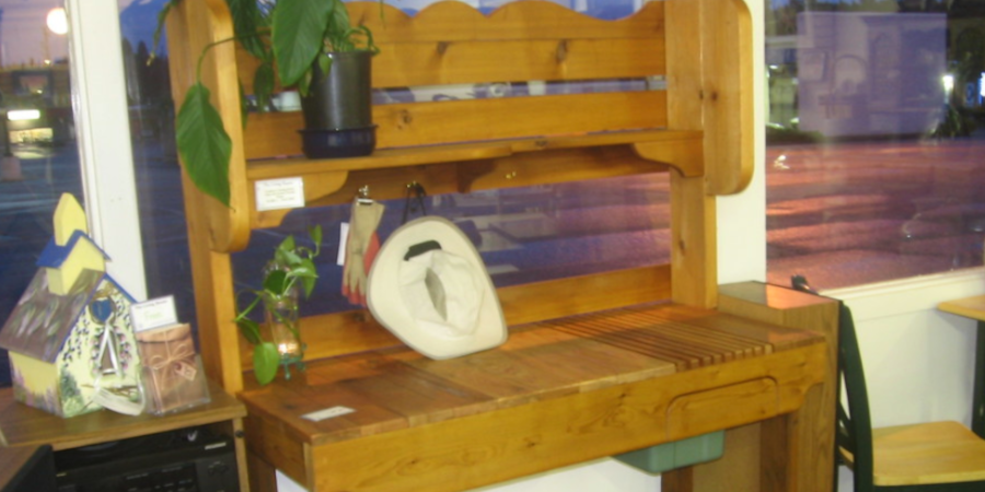 Potting Bench with Shelf Boards