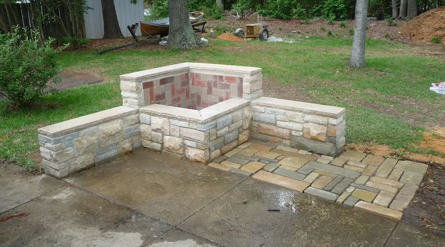 20 Creative DIY Fire Pit Bench Ideas