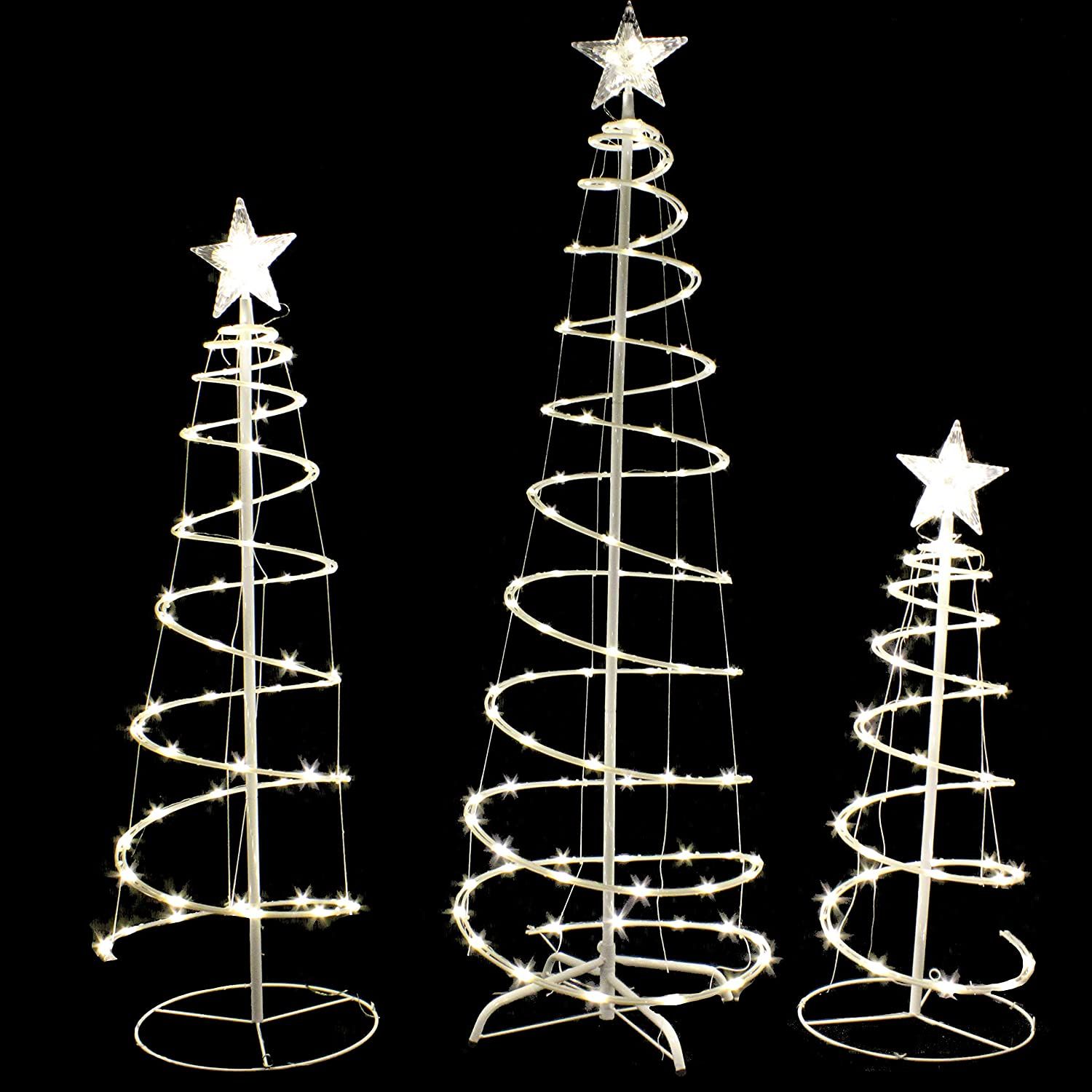 best-christmas-tree-yard-decorations-in-2021