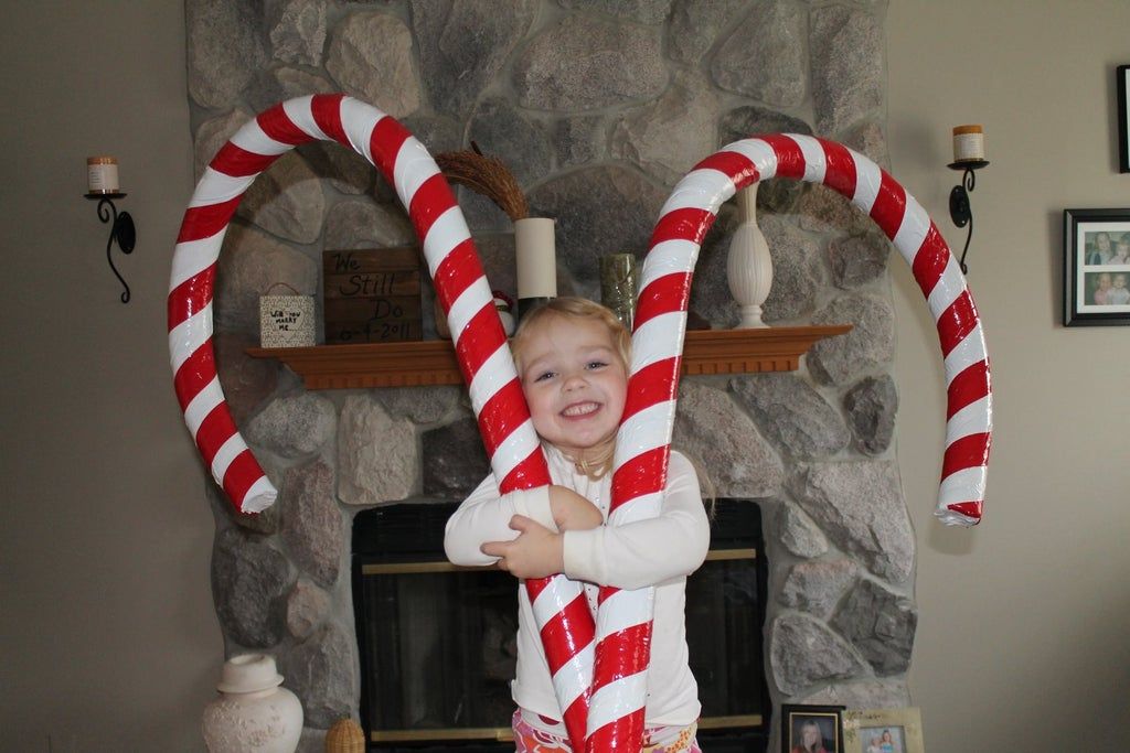 65 Fun & Creative Christmas Decorations Made From Pool Noodles