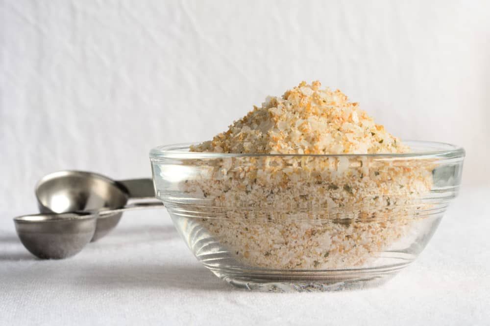 garlic salt in ingredient bowl