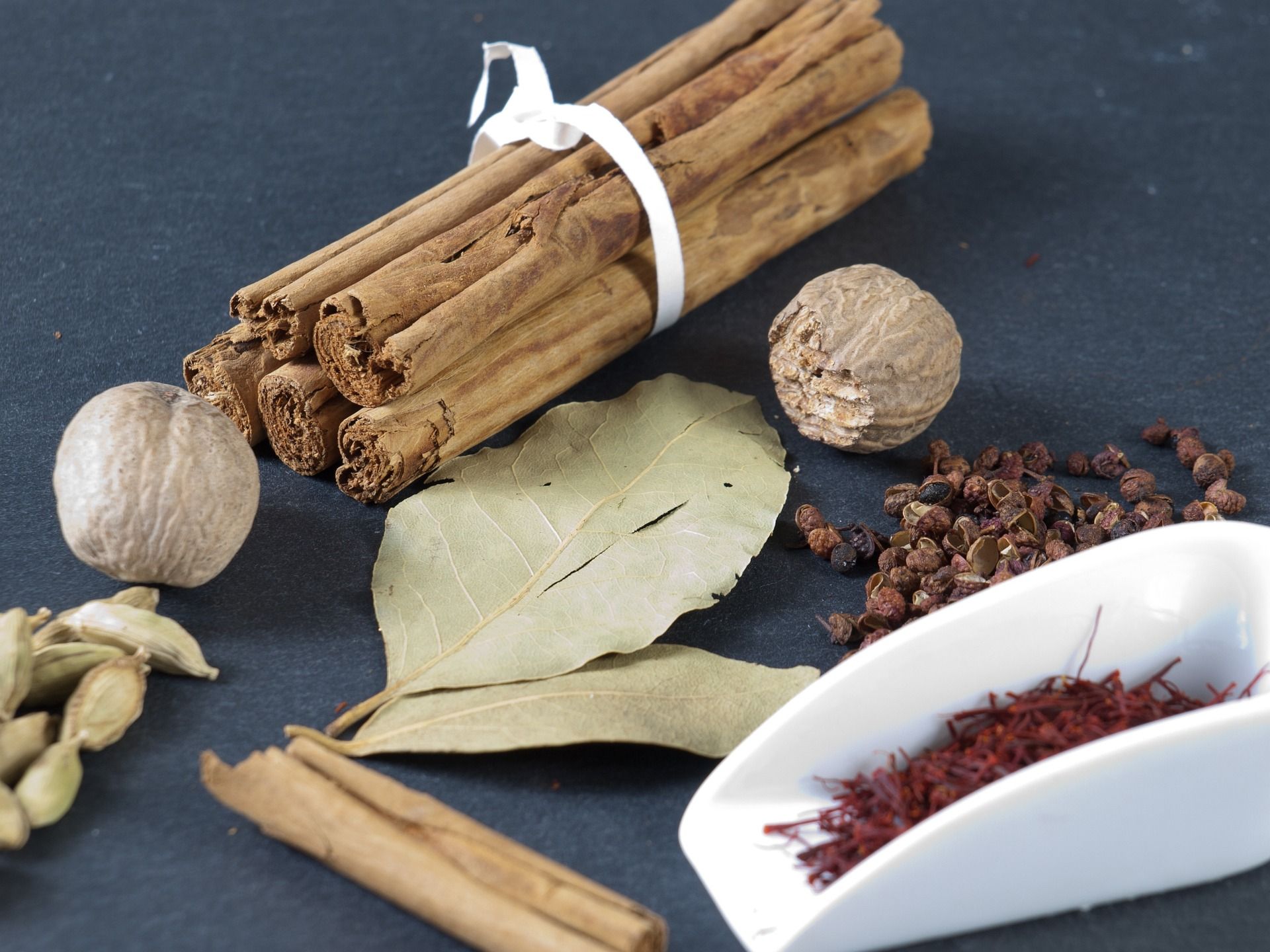Cinnamon sticks and spices for getting rid of garden ants