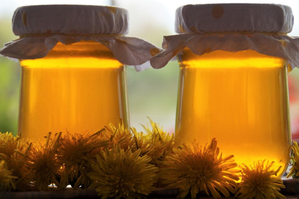 Vegan dandelion honey 
