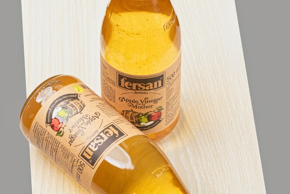 How to Kill Moss With Vinegar