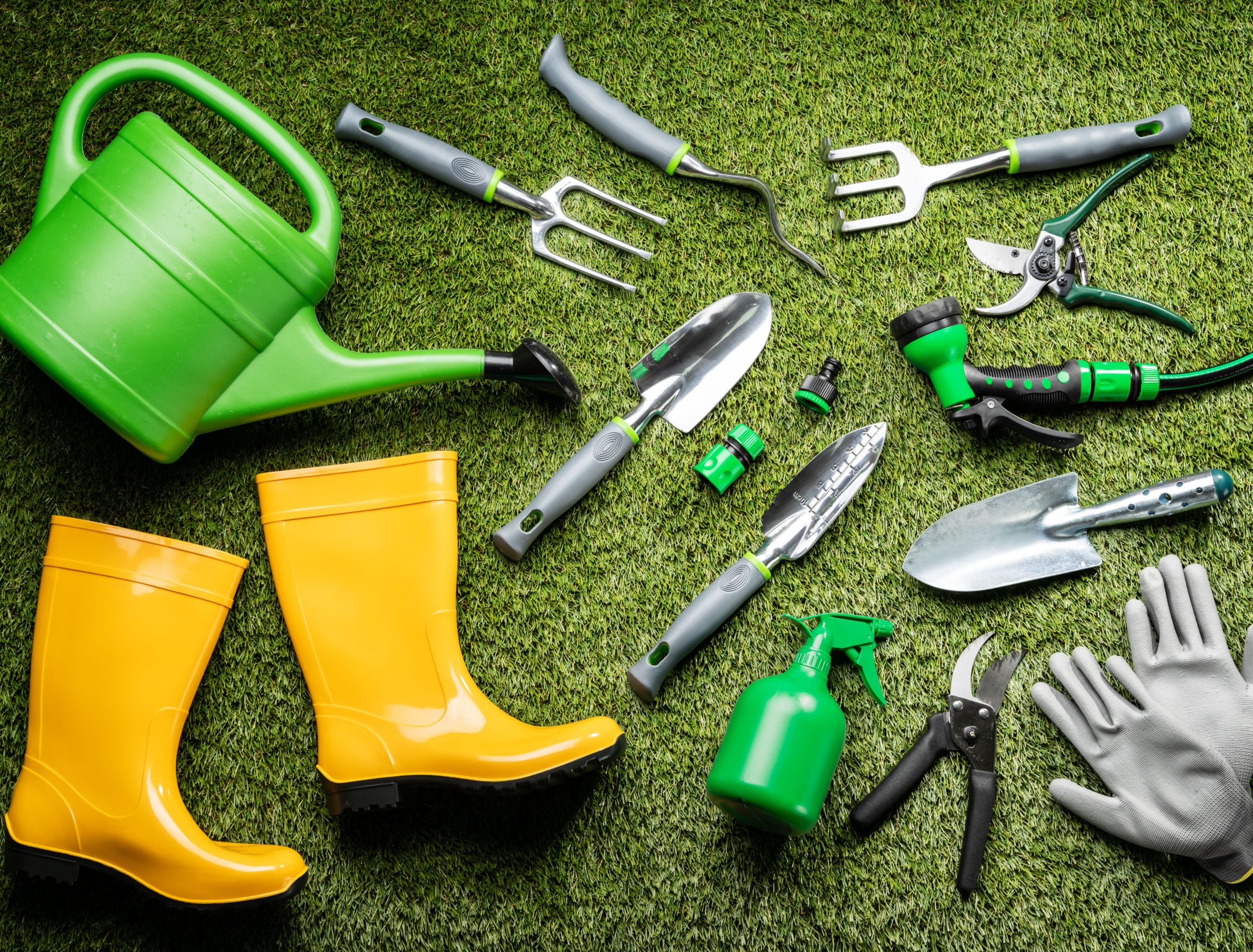 The Best Weeding Tools for Your Garden