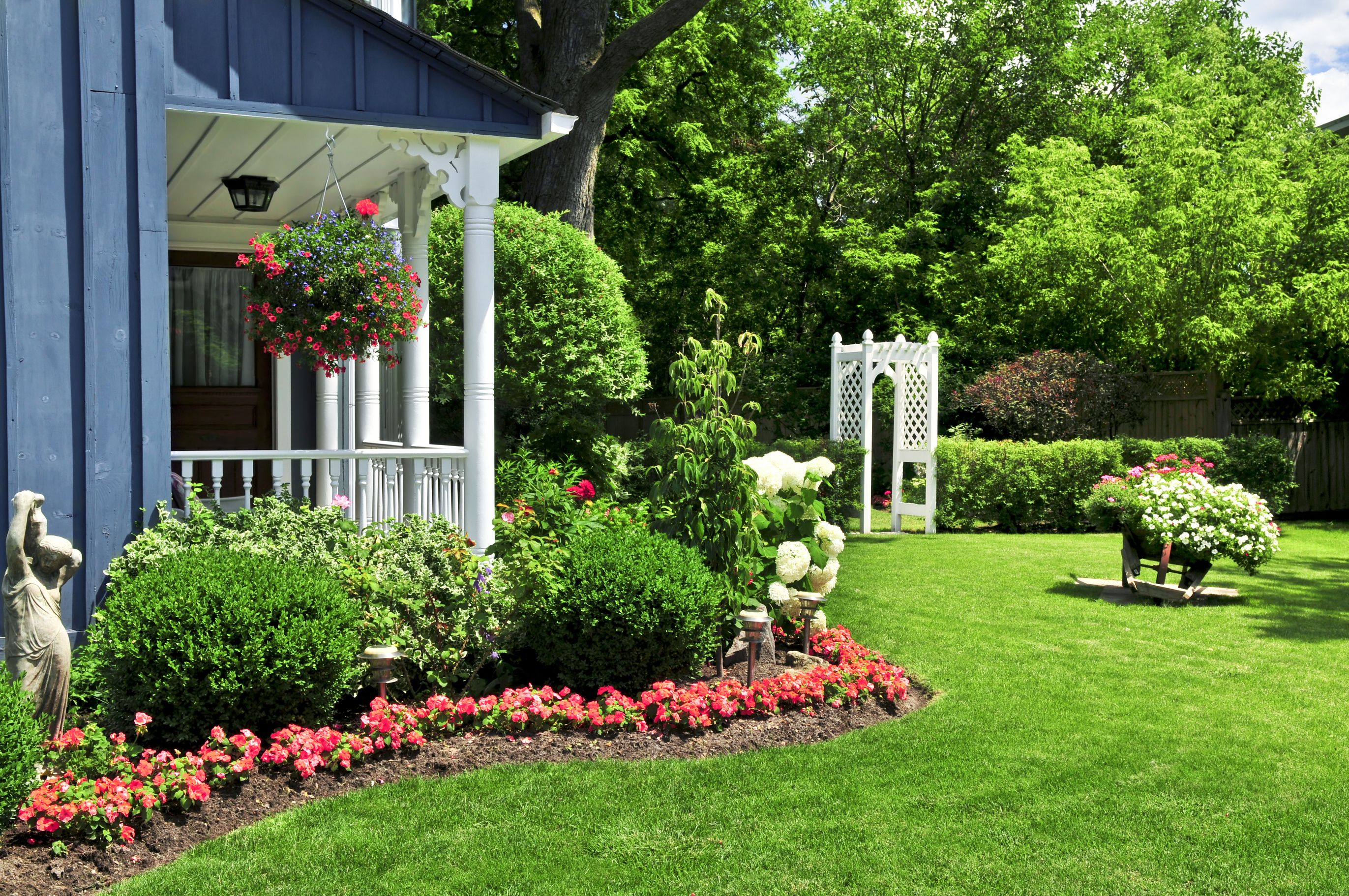 9 Ways to Make Your Front Yard More Private