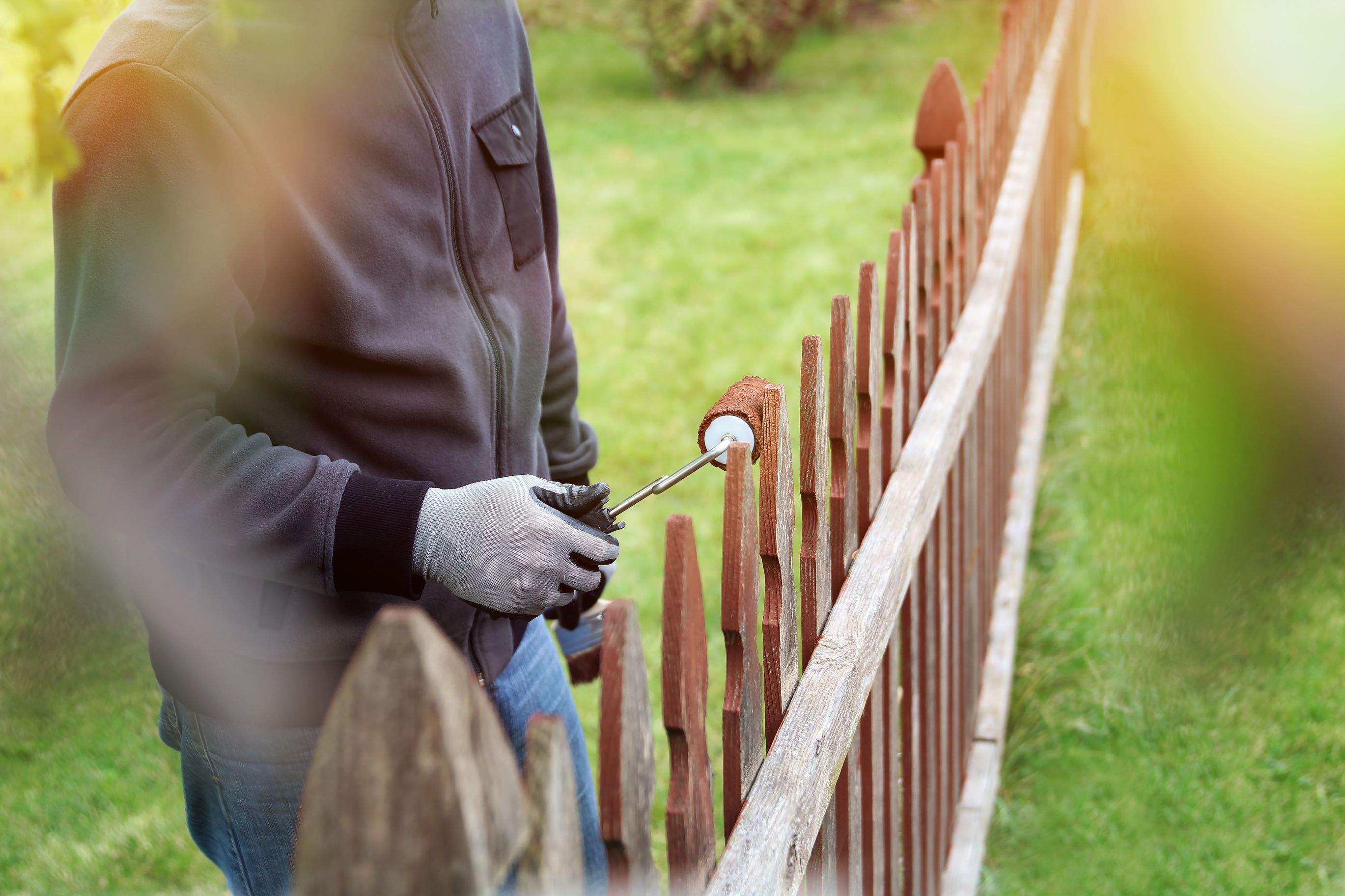 How to Paint a Wood Fence