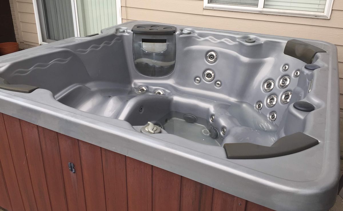 5 Tips For Getting Your Hot Tub Ready For Fall