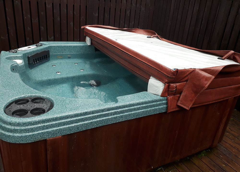 5 Tips For Getting Your Hot Tub Ready For Fall
