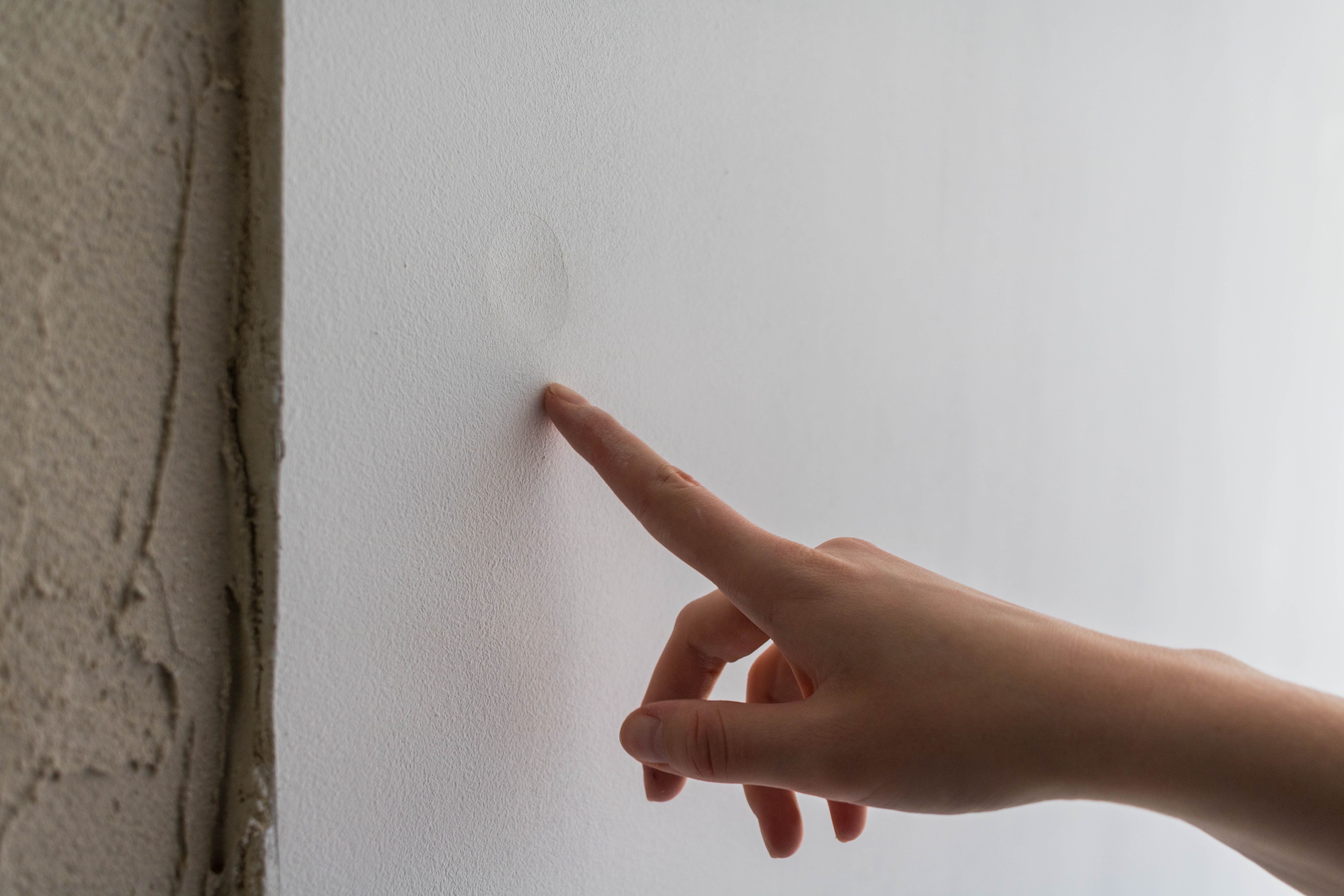 How to Power Wash Your Home's Exterior Before Painting