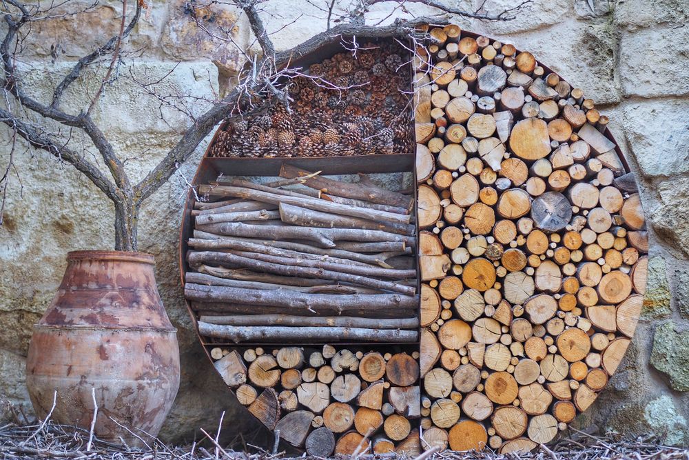 Round storage for firewoods
