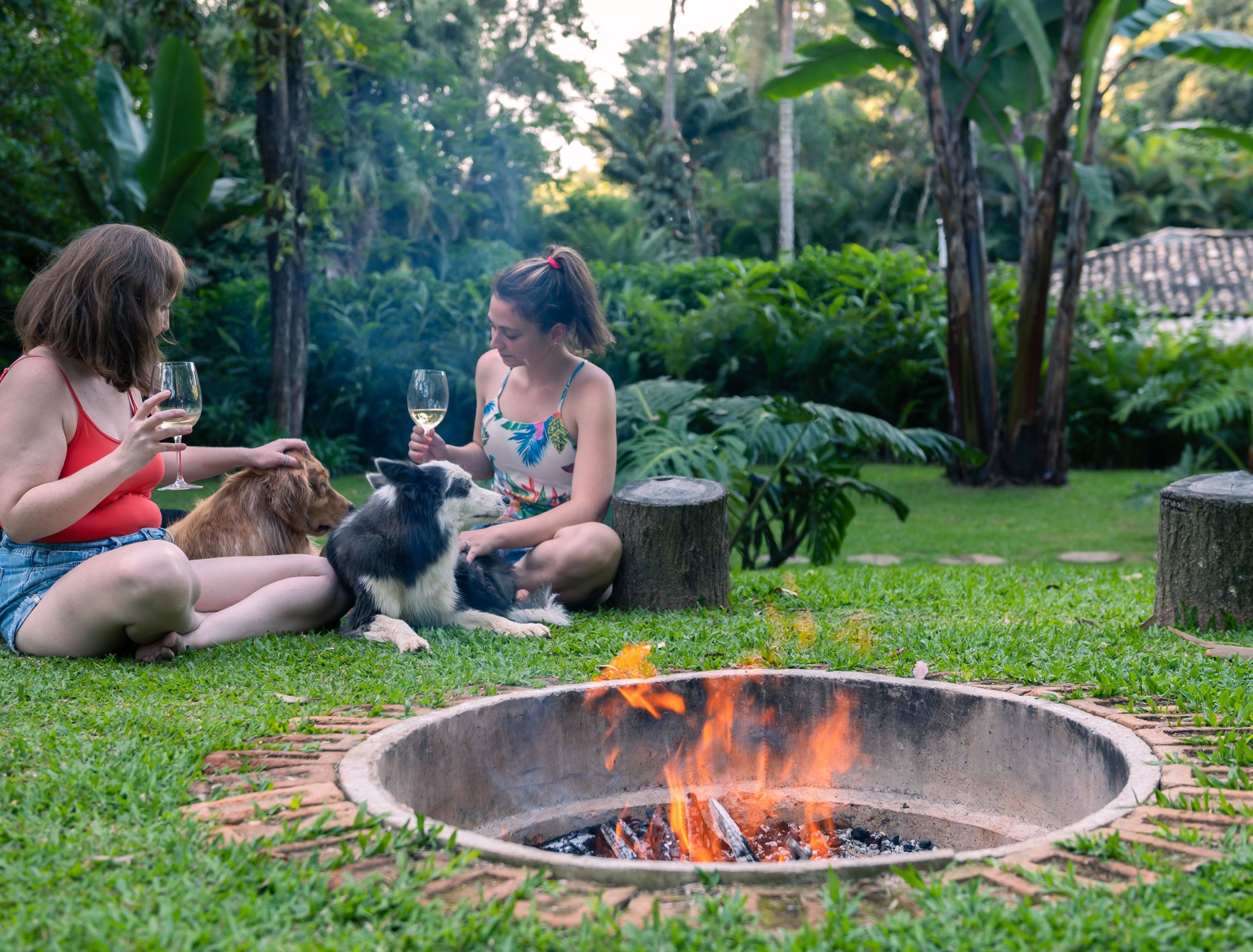 6 DIY Outdoor Fireplace Ideas
