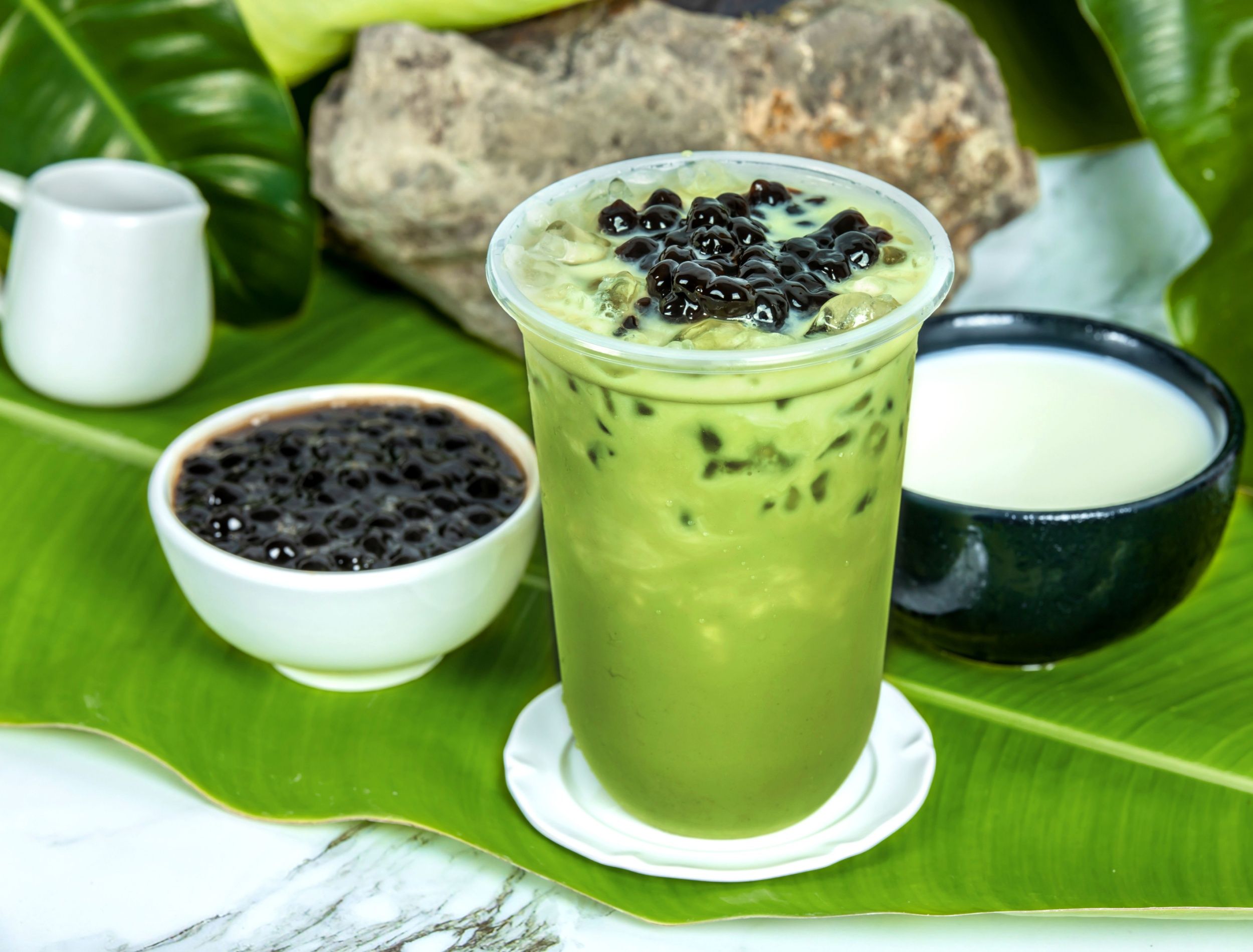 herbal bubble tea with mint and tapioca pearls
