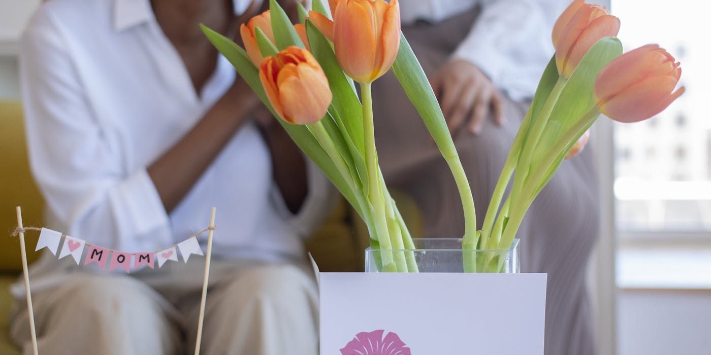 The 7 Most Symbolic Flowers For Mother's Day