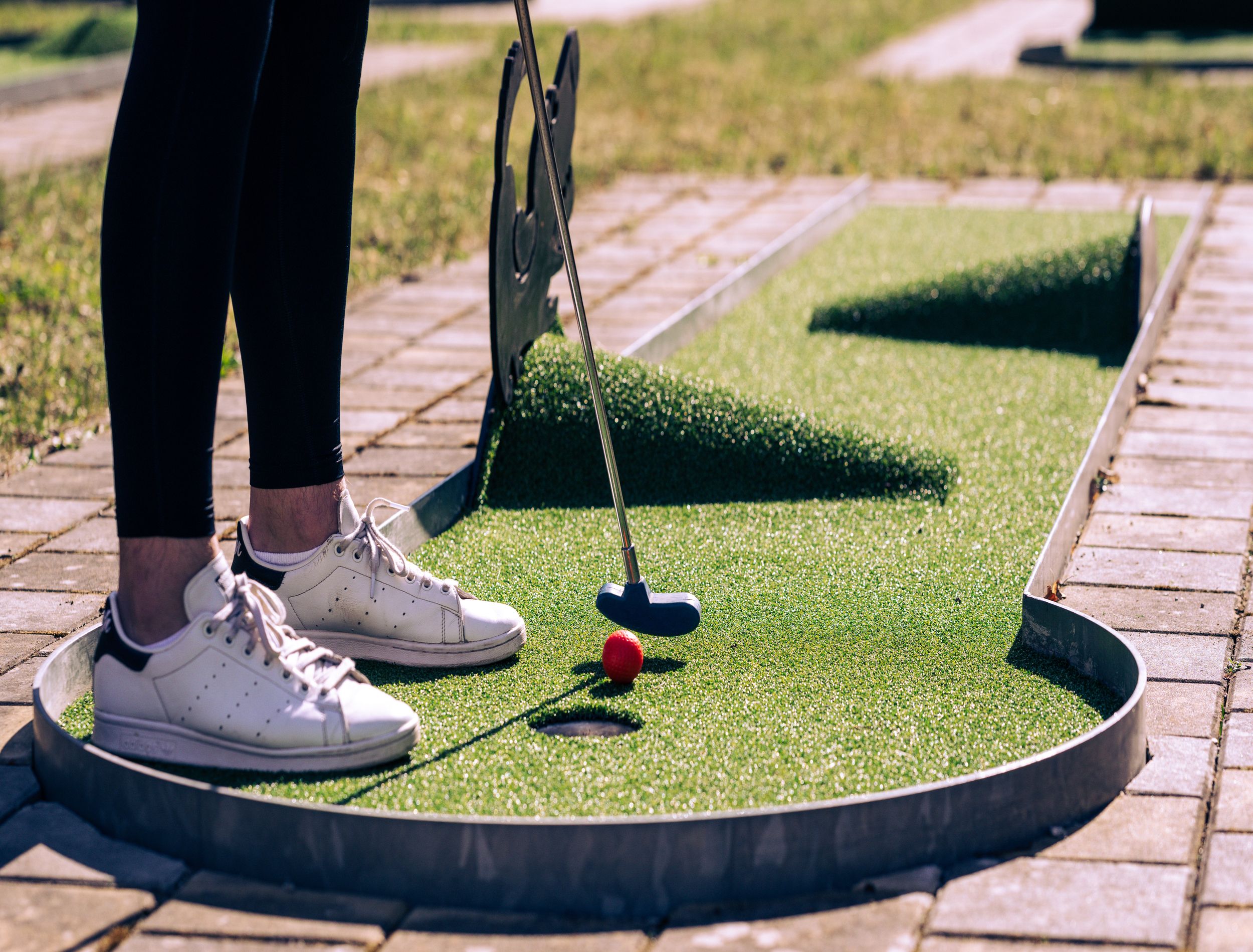 Transform Your Backyard with a Custom DIY Putting Green