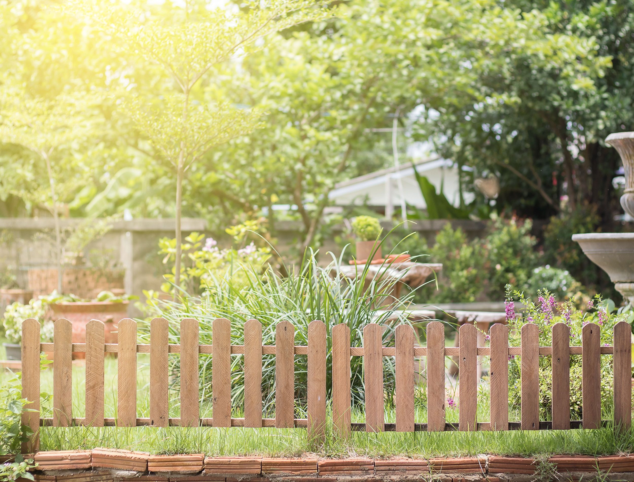 Create an Easy Garden Fence