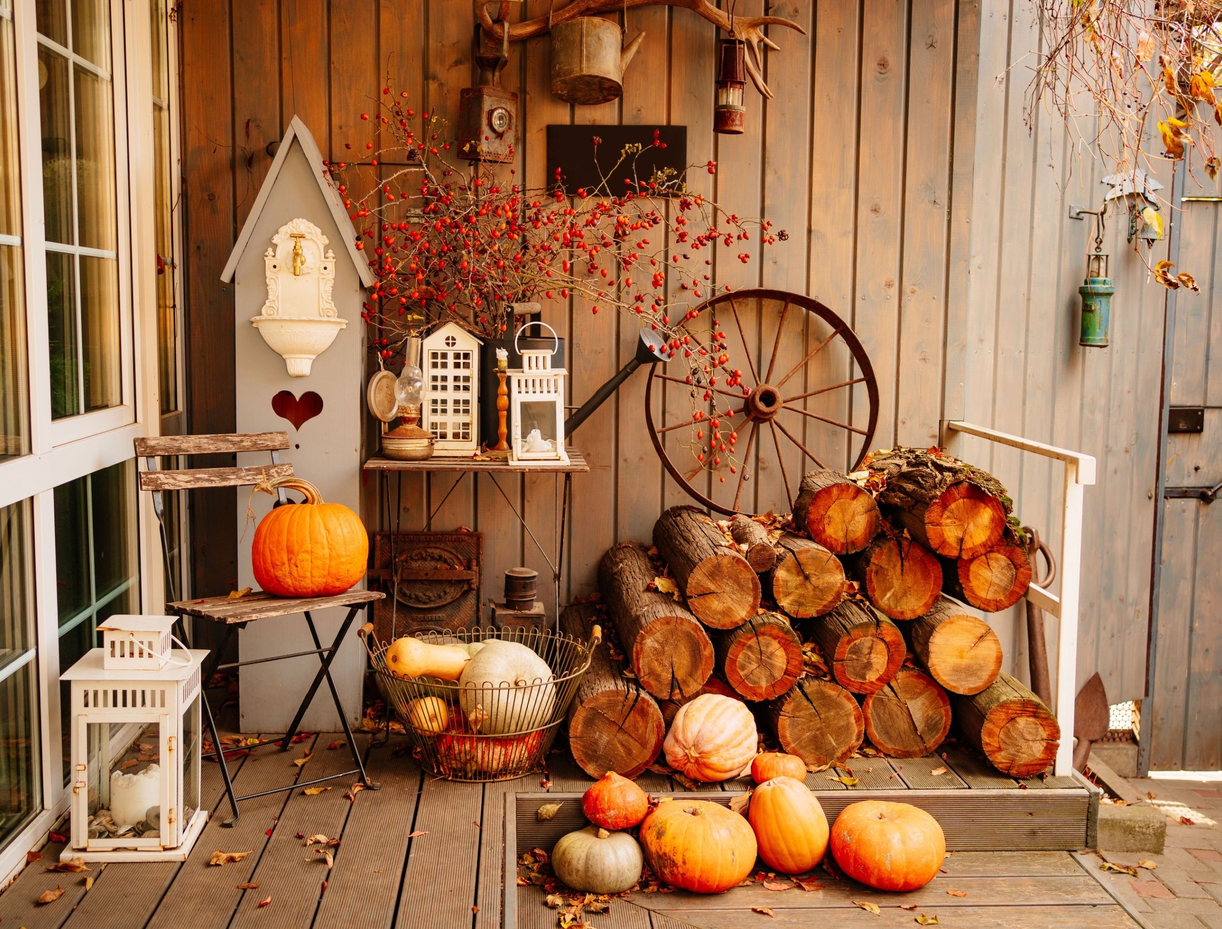 Bring Autumn to Your Outdoors: 6 Creative Fall Decor Ideas