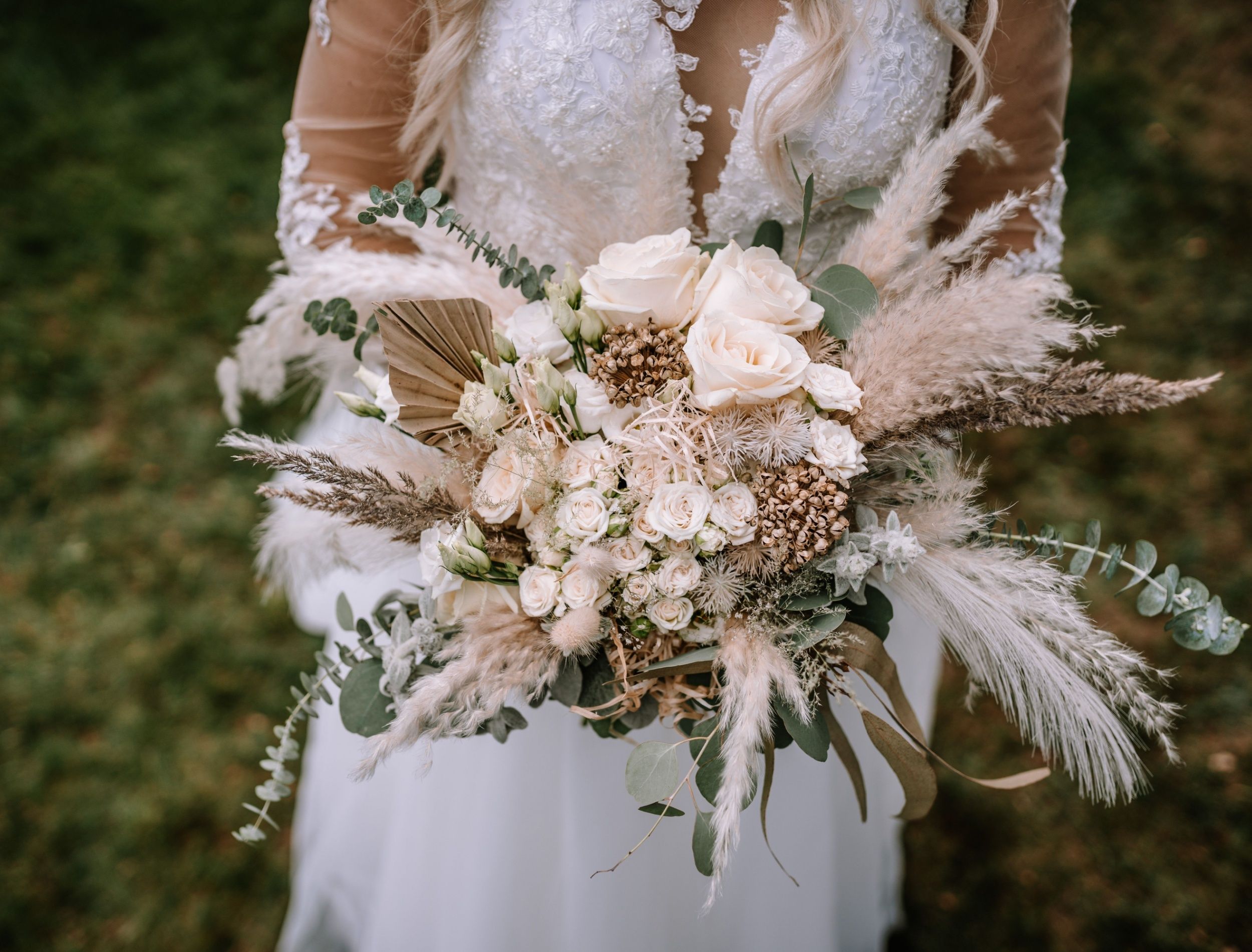 Autumn Bridal Bouquets: Discover Plants Perfect for a Fall Wedding